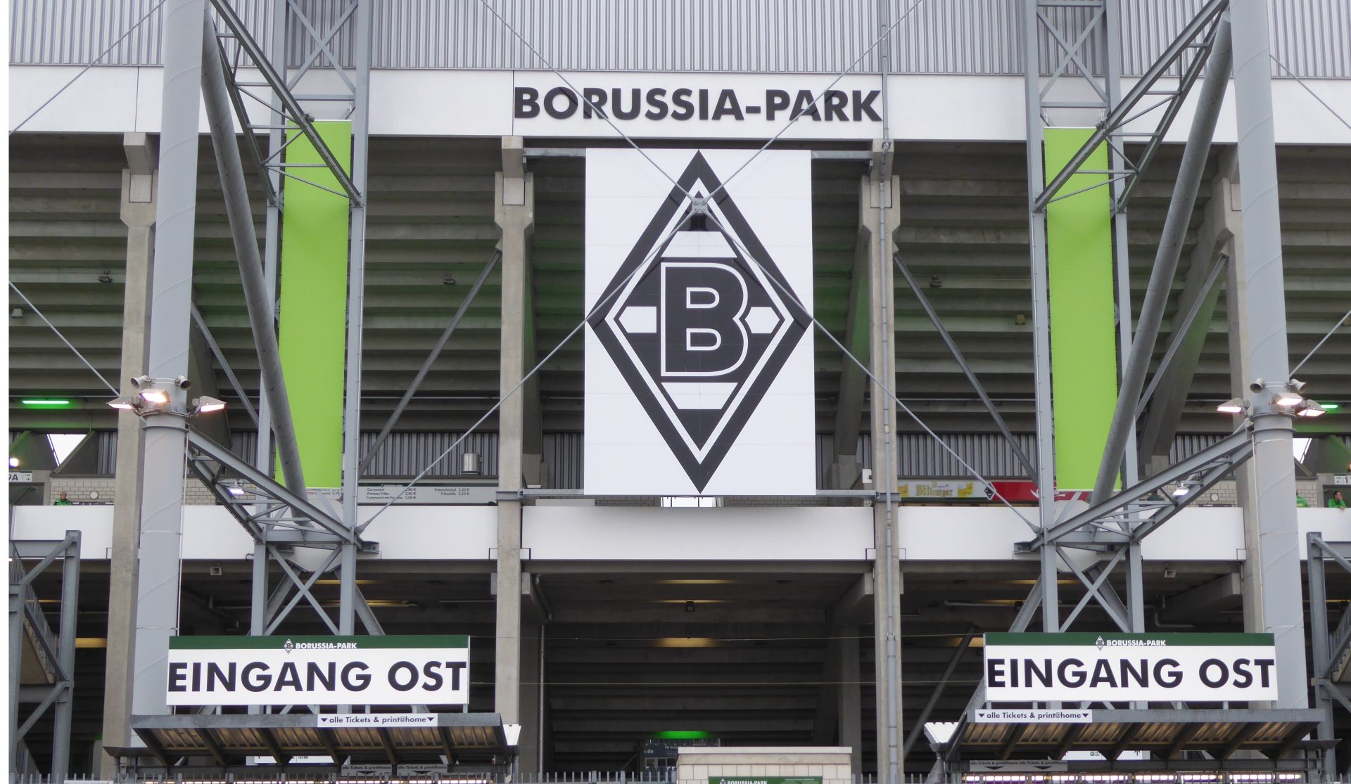 2. Frauen-Bundesliga: Borussia Mönchengladbach gegen SG 99 Andernach im Borussia-Park